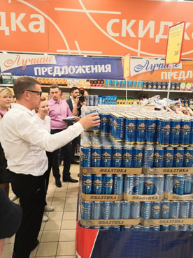 Из Азии — в Сибирь: первым рабочим визитом нового президента «Балтики» Ларса Леманна стало знакомство с заводом и пивной розницей Новосибирска