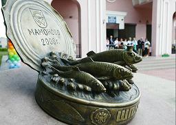 Памятник шпротам